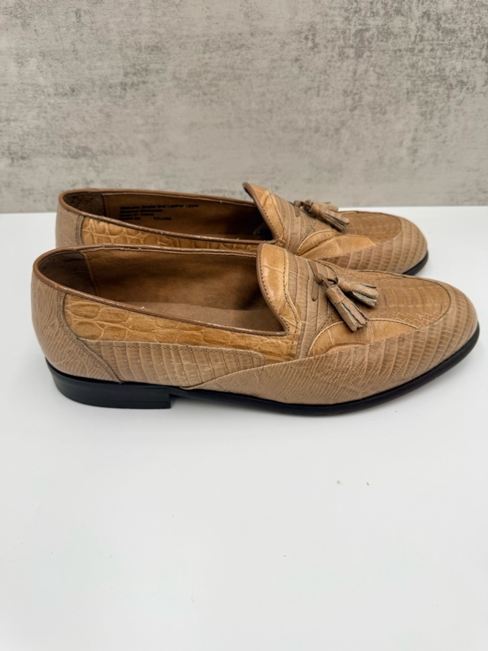 Stacy Adams Genuine Snake Skin Tassel Loafers Mens 10.5 Tan Exotic Dress Shoes